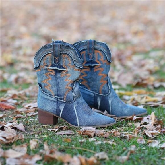 "New Women's Embroidered Cowgirl Boots, Pointed Toe, Chunky Heel, Western Ankle - Picture 4 of 7